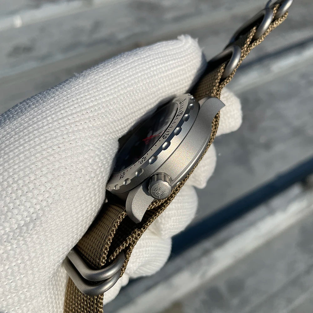 Big Mechanical Dive Watch with Sapphire Crystal