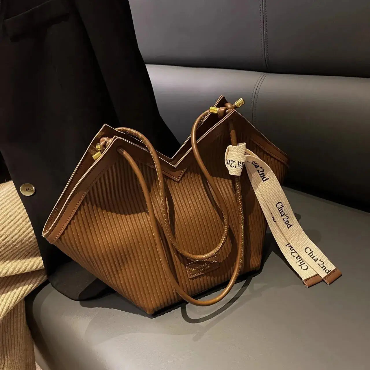 Handbag Pleated Texture Tote With Ribbon Detail Accent - WO2MEN