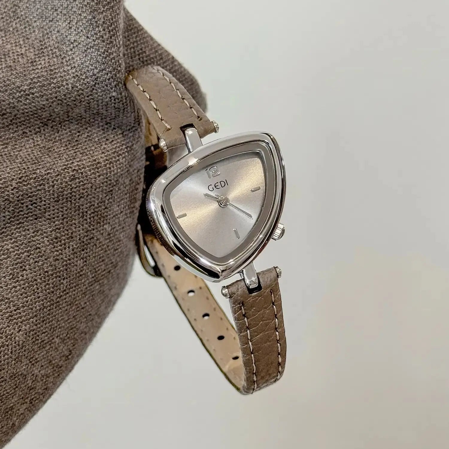 Asymmetrical Dial Watch Quartz Movement Elegant
