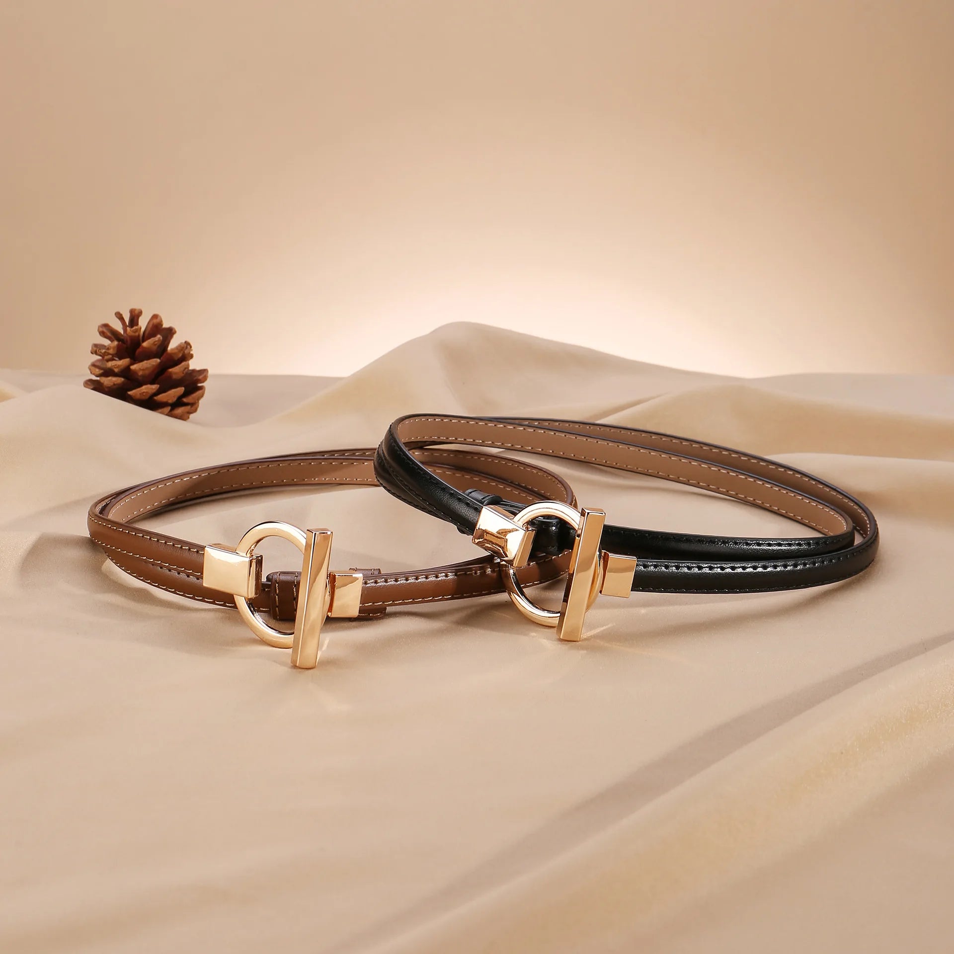 Minimalist Belt With Circular Ring Buckle For Everyday