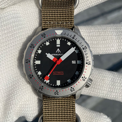 Big Mechanical Dive Watch with Sapphire Crystal